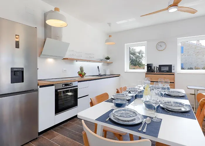 Gorgeous In With Kitchen *